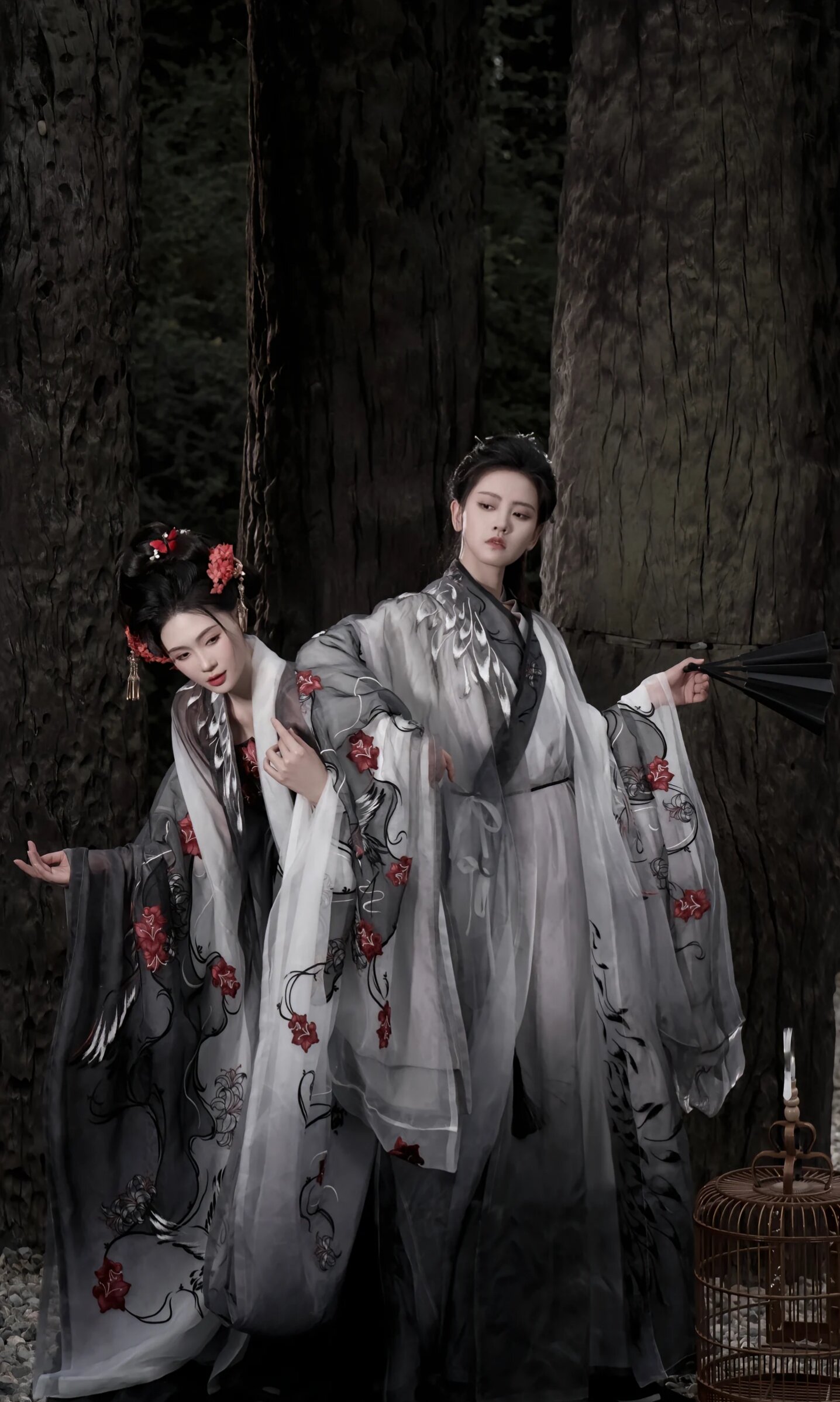 The Charm of Short-Style Cheongsam with Three-Quarter Length Sleeves The Charm of Short-Style Cheongsam with Three-Quarter Length Sleeves