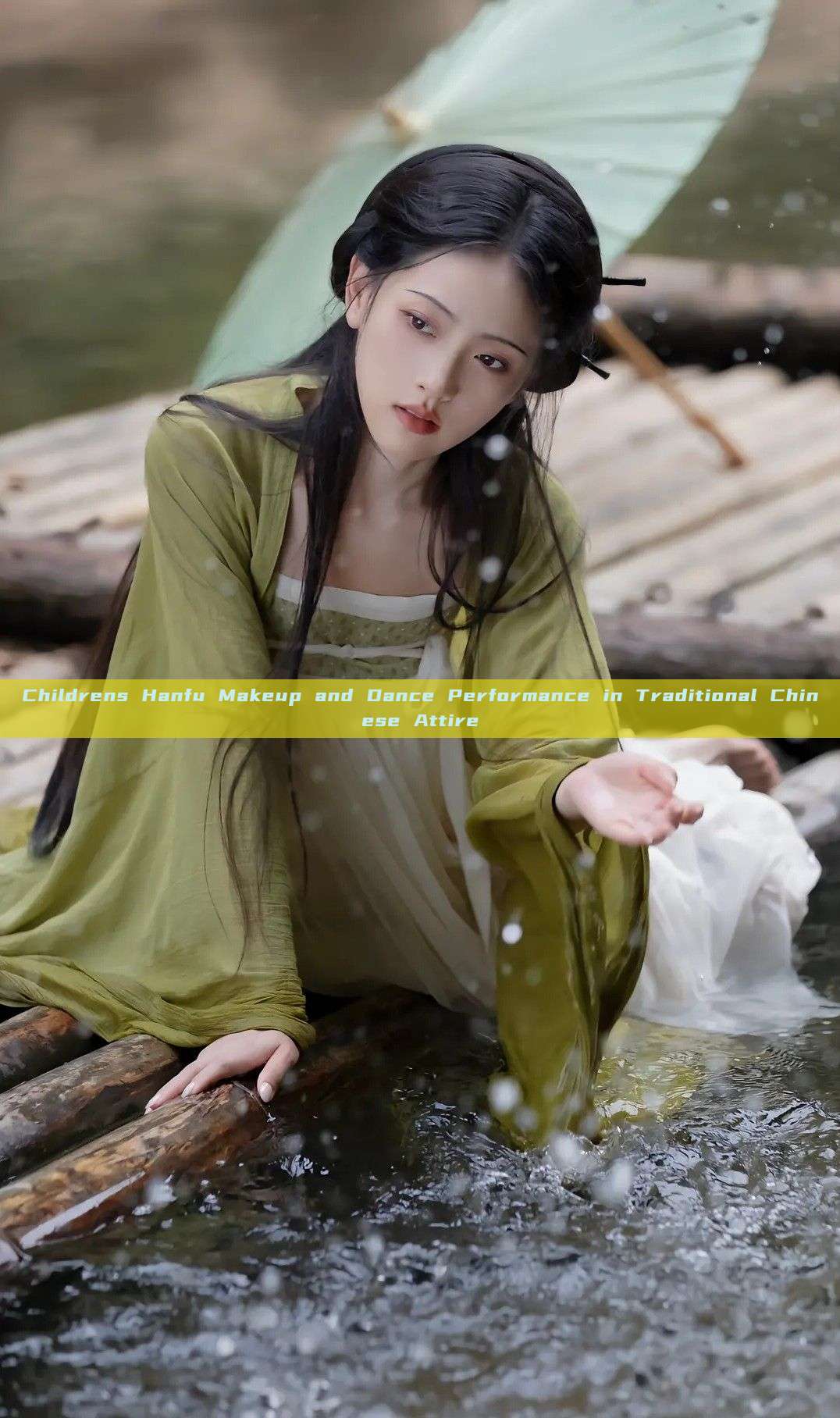 Childrens Hanfu Makeup and Dance Performance in Traditional Chinese Attire Childrens Hanfu Makeup and Dance Performance in Traditional Chinese Attire