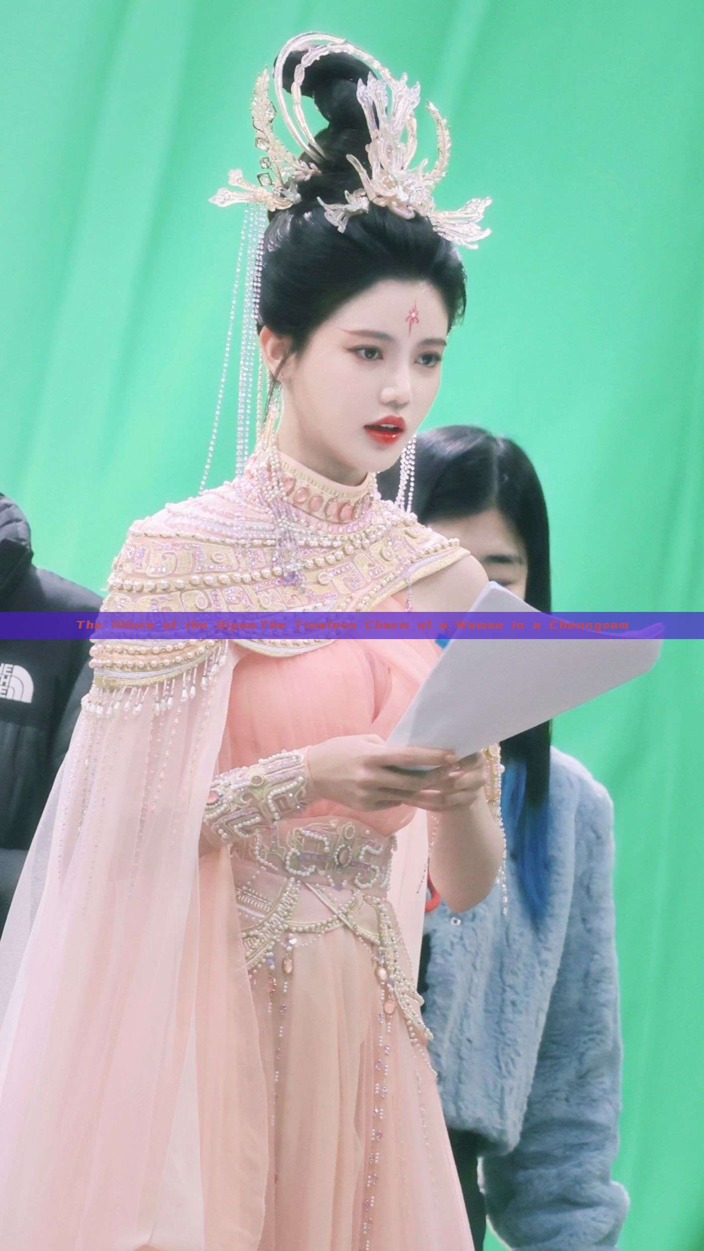 The Allure of the Qipao:The Timeless Charm of a Woman in a Cheongsam The Allure of the Qipao:The Timeless Charm of a Woman in a Cheongsam