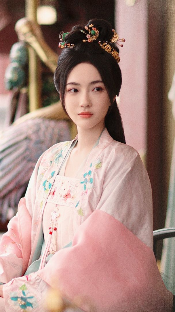 Traditional Charm Meets Modern Elegance:The Cheongsam Two-Piece Skirt Set Traditional Charm Meets Modern Elegance:The Cheongsam Two-Piece Skirt Set