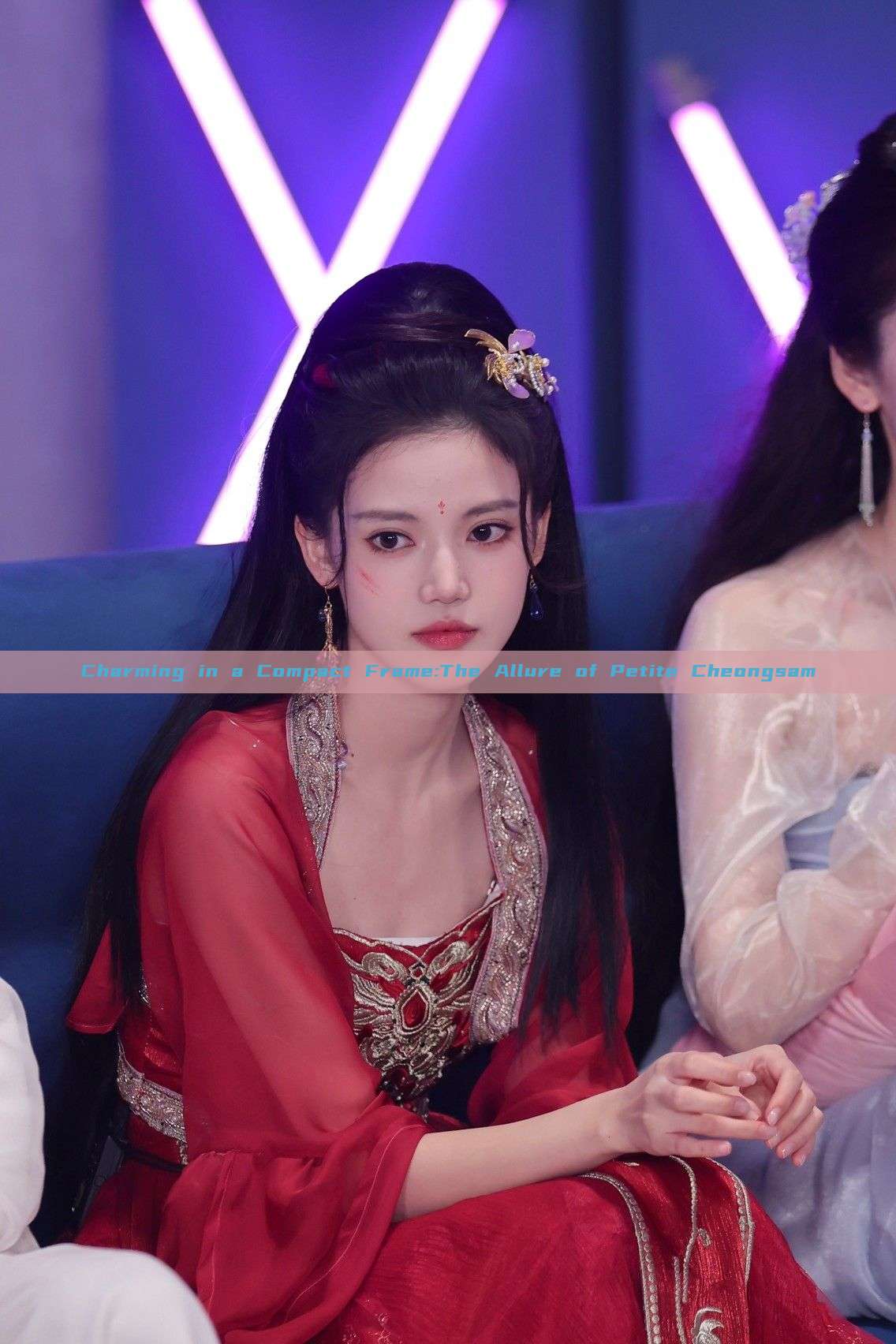 Charming in a Compact Frame:The Allure of Petite Cheongsam Charming in a Compact Frame:The Allure of Petite Cheongsam