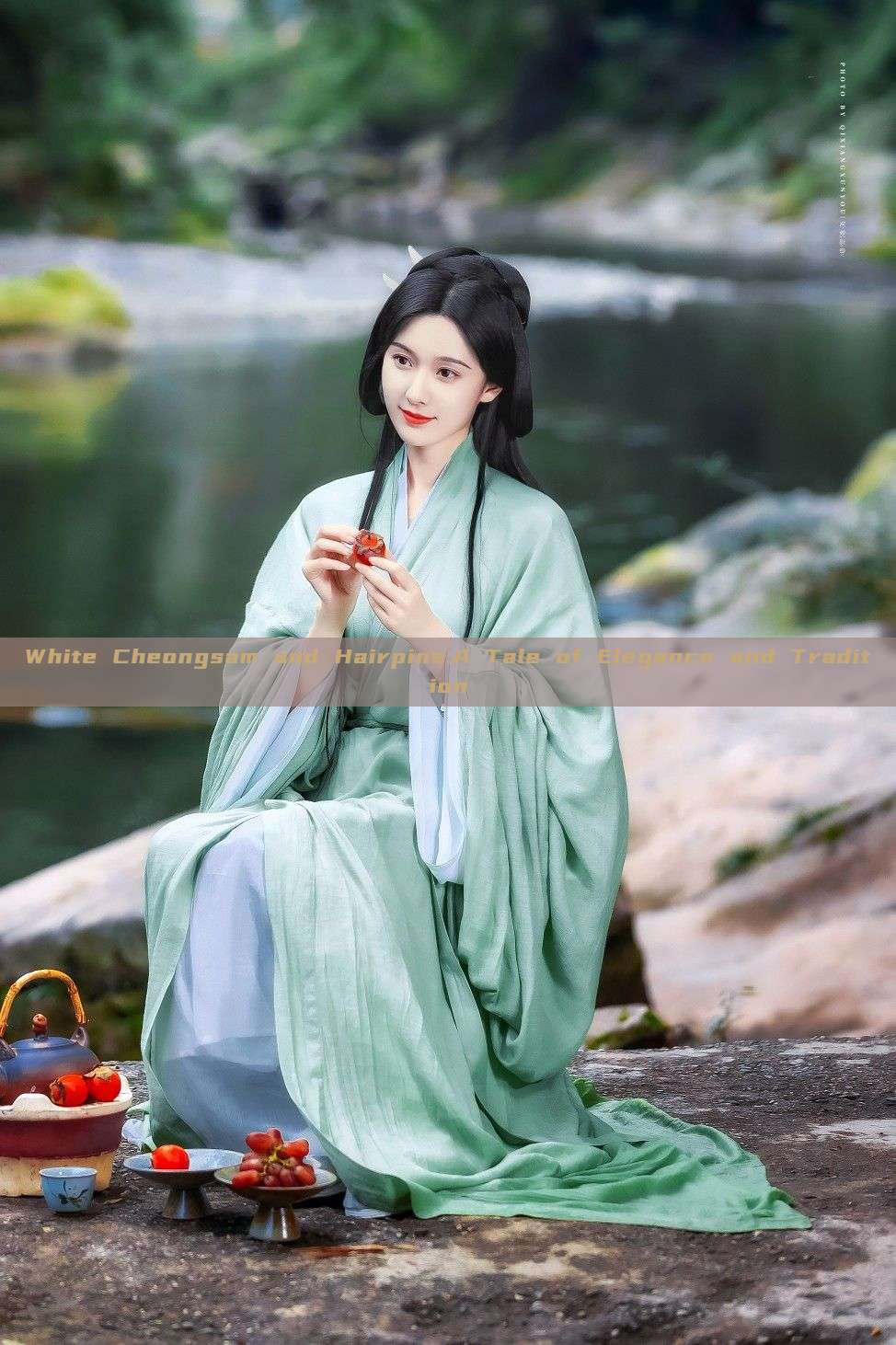 White Cheongsam and Hairpins:A Tale of Elegance and Tradition White Cheongsam and Hairpins:A Tale of Elegance and Tradition