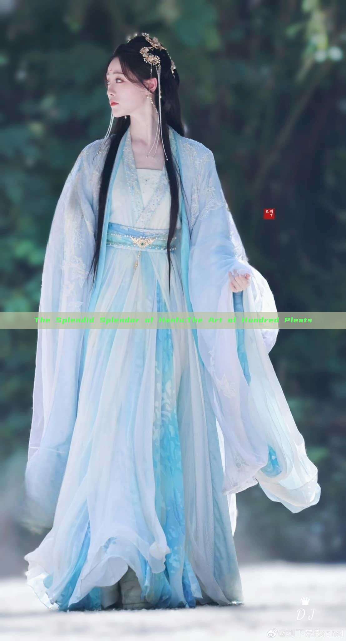 The Splendid Splendor of Hanfu:The Art of Hundred Pleats The Splendid Splendor of Hanfu:The Art of Hundred Pleats