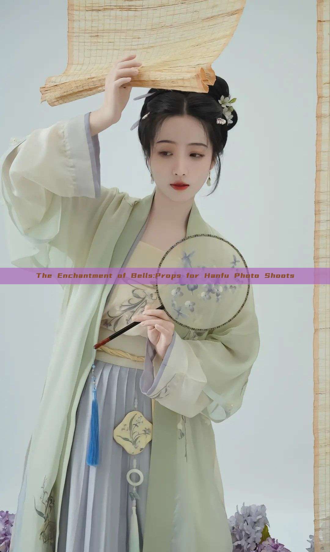 The Enchantment of Bells:Props for Hanfu Photo Shoots The Enchantment of Bells:Props for Hanfu Photo Shoots