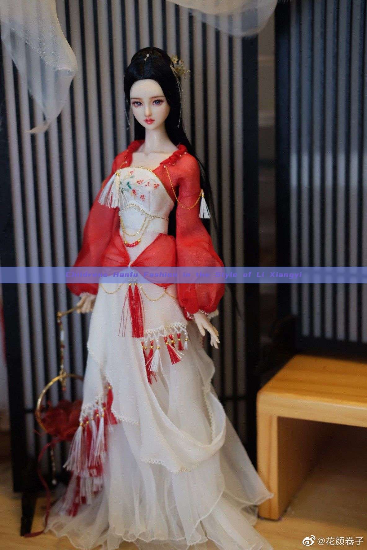 Childrens Hanfu Fashion in the Style of Li Xiangyi Childrens Hanfu Fashion in the Style of Li Xiangyi