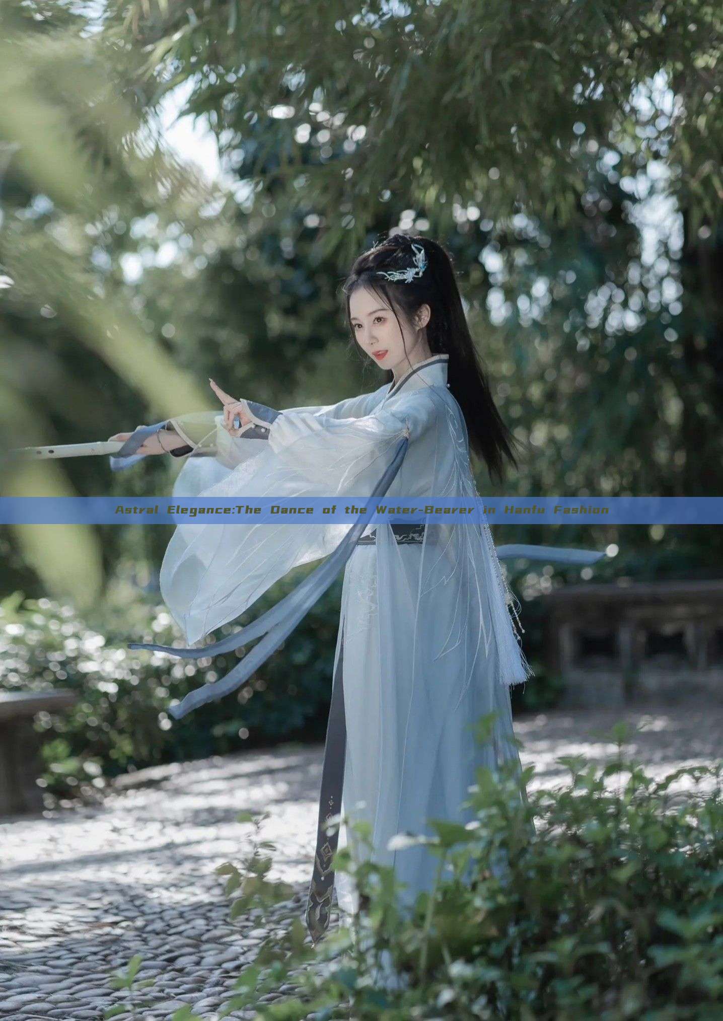 Astral Elegance:The Dance of the Water-Bearer in Hanfu Fashion Astral Elegance:The Dance of the Water-Bearer in Hanfu Fashion