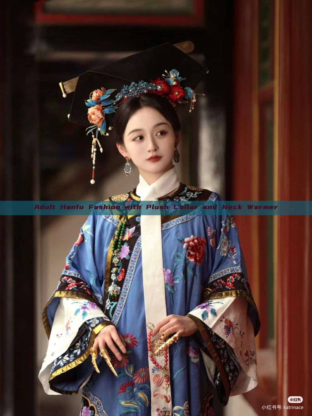 Adult Hanfu Fashion with Plush Collar and Neck Warmer Adult Hanfu Fashion with Plush Collar and Neck Warmer