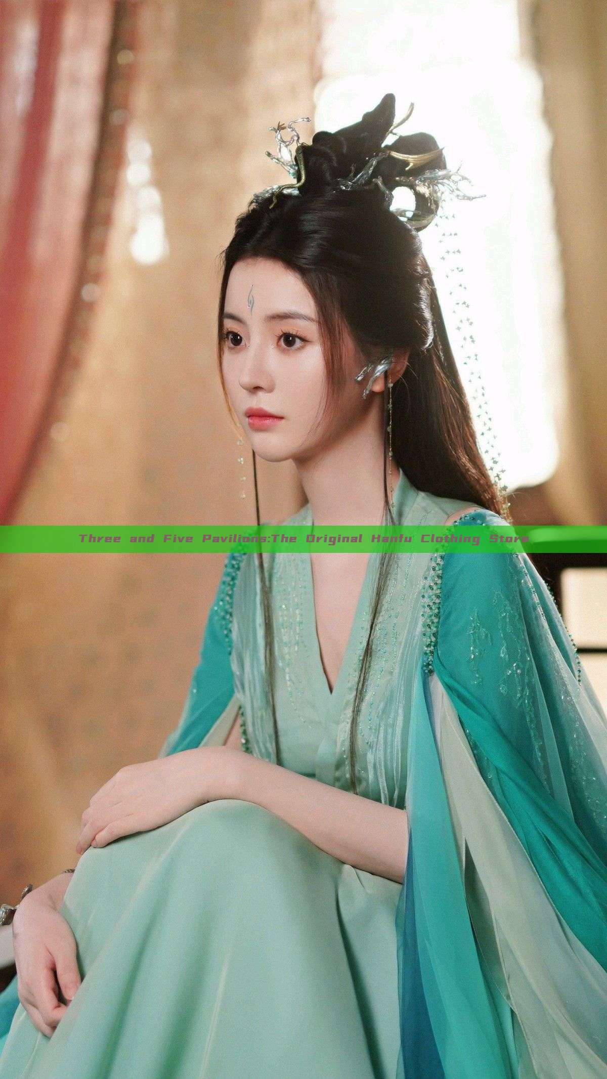Three and Five Pavilions:The Original Hanfu Clothing Store Three and Five Pavilions:The Original Hanfu Clothing Store