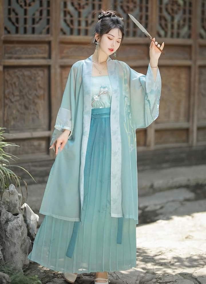 Muqing Hanfu:The Essence of Traditional Chinese Elegance Muqing Hanfu:The Essence of Traditional Chinese Elegance