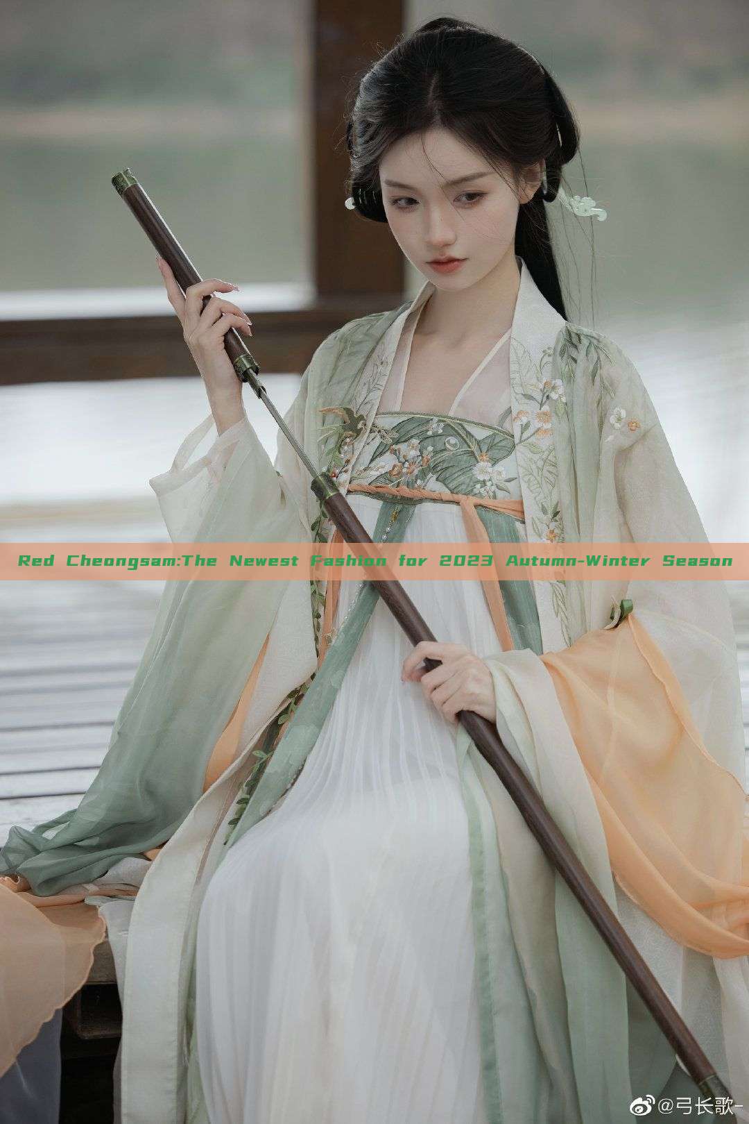 Red Cheongsam:The Newest Fashion for 2023 Autumn-Winter Season Red Cheongsam:The Newest Fashion for 2023 Autumn-Winter Season