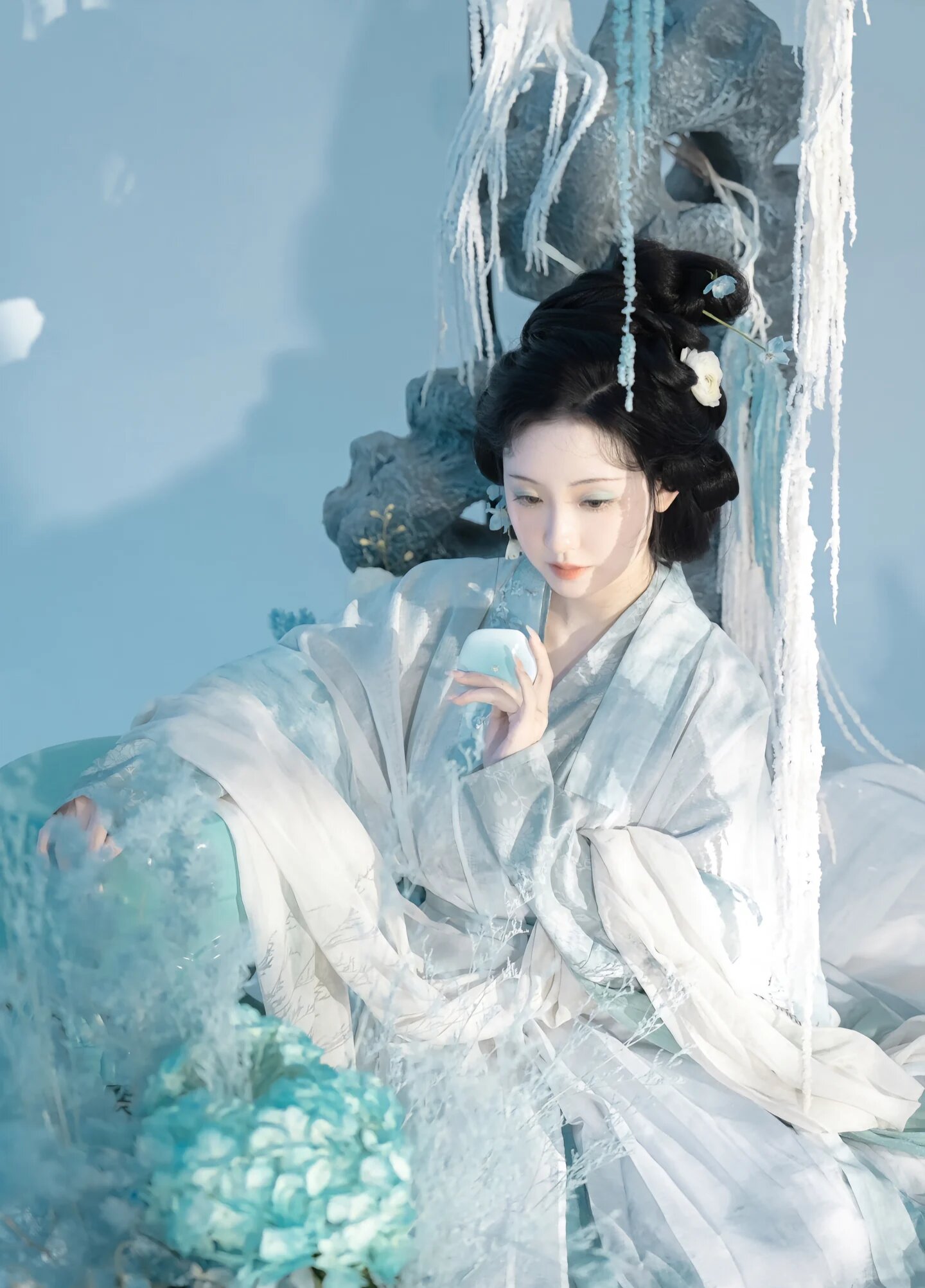 Embracing Tradition:The Rise of Cheongsam-Inspired Couples Fashion Embracing Tradition:The Rise of Cheongsam-Inspired Couples Fashion