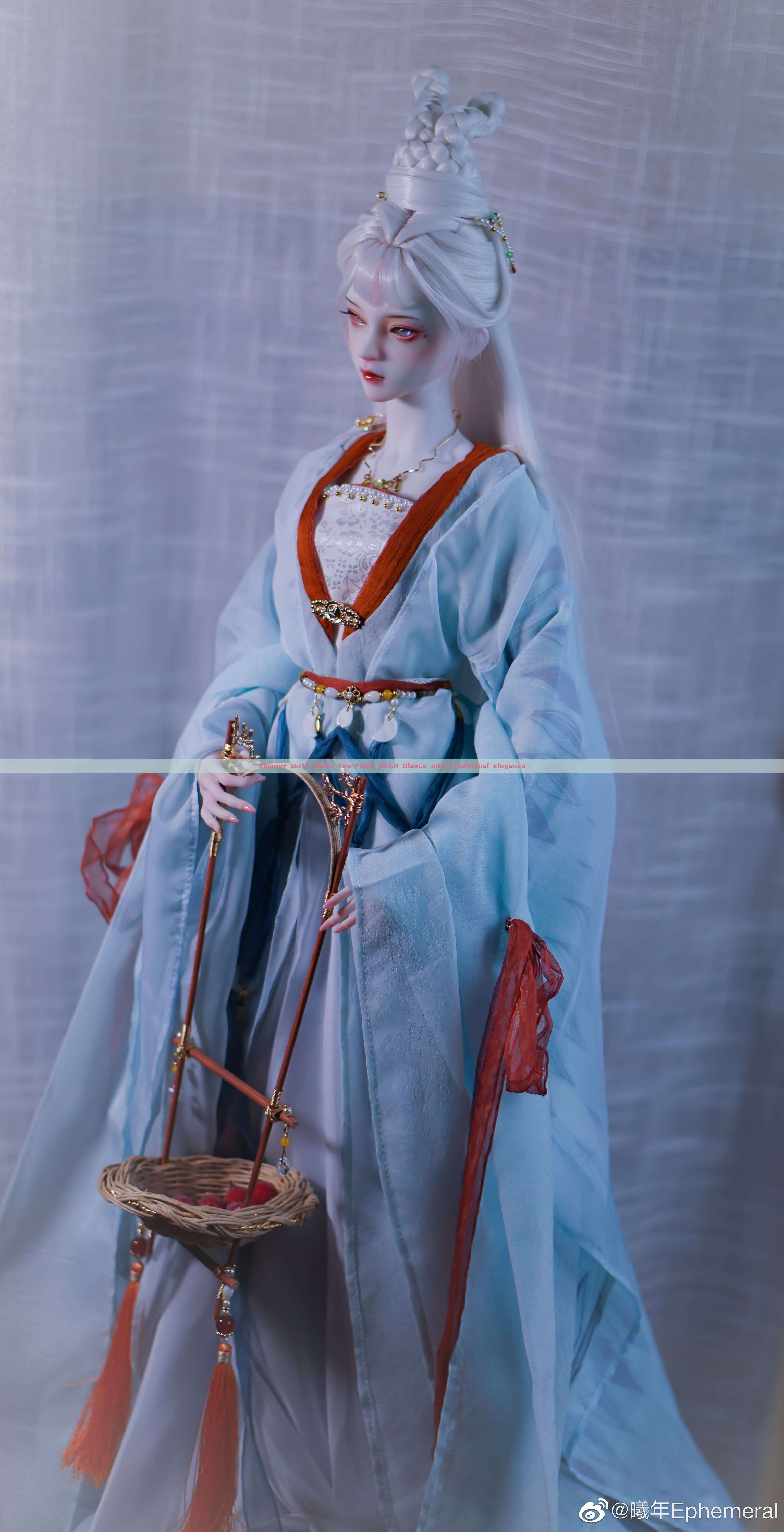 Summer Girls Hanfu Two-Piece Set:A Glance into Traditional Elegance Summer Girls Hanfu Two-Piece Set:A Glance into Traditional Elegance