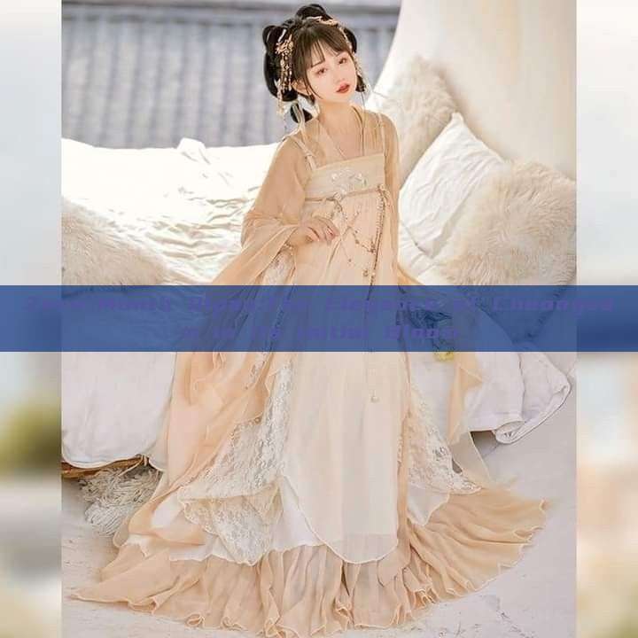 Zero-Month Qipao:The Elegance of Cheongsam in its Initial Bloom Zero-Month Qipao:The Elegance of Cheongsam in its Initial Bloom
