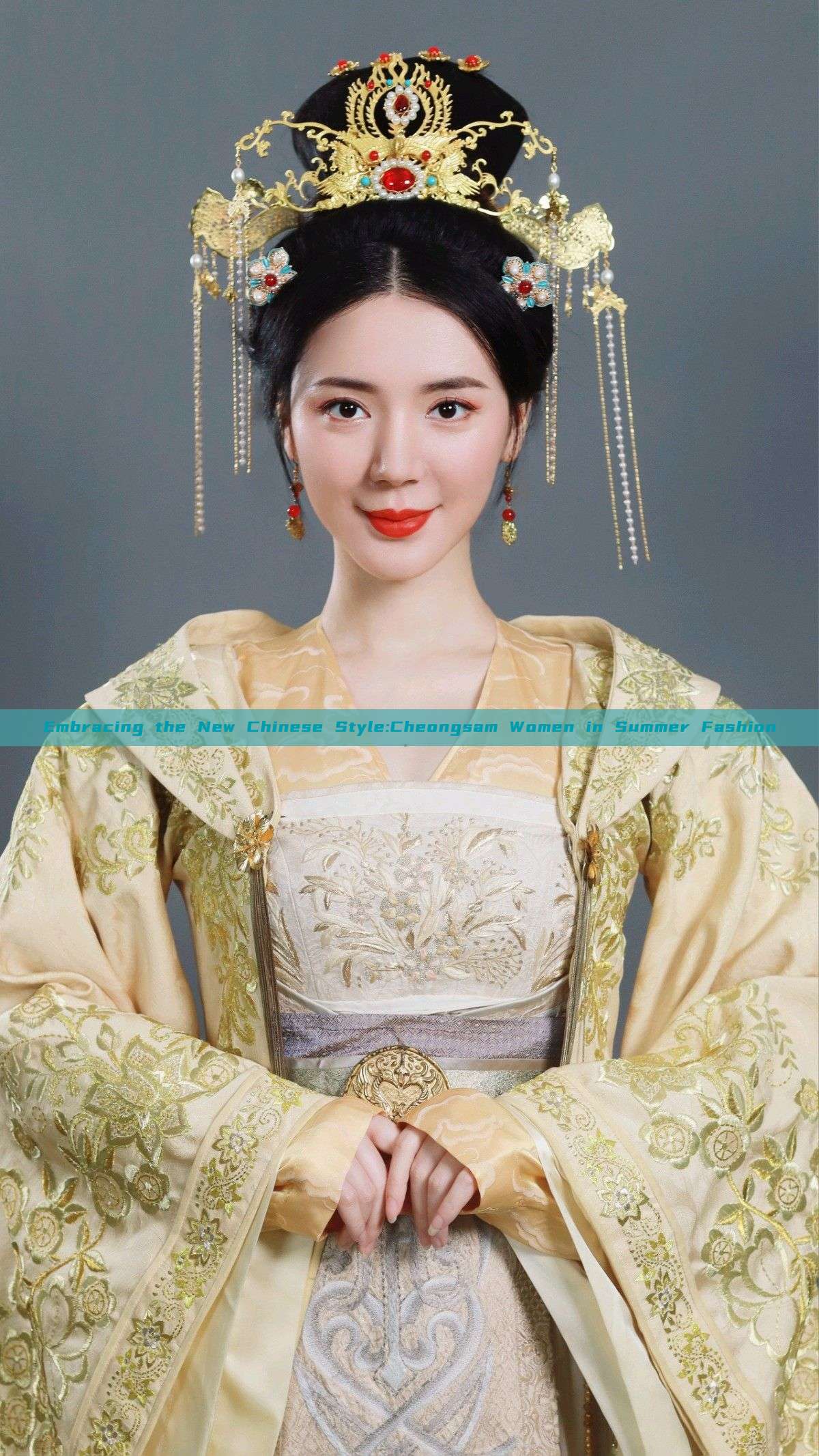 Embracing the New Chinese Style:Cheongsam Women in Summer Fashion Embracing the New Chinese Style:Cheongsam Women in Summer Fashion