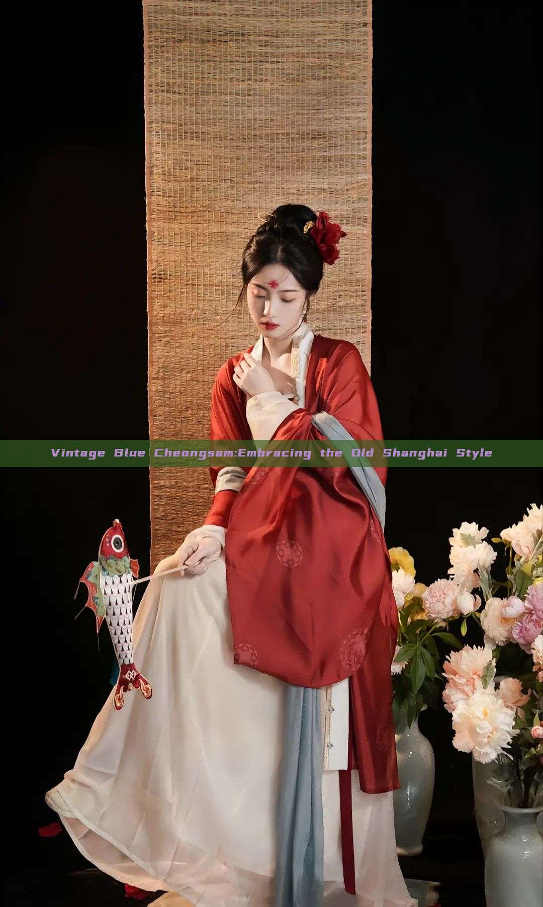 Vintage Blue Cheongsam:Embracing the Old Shanghai Style Vintage Blue Cheongsam:Embracing the Old Shanghai Style