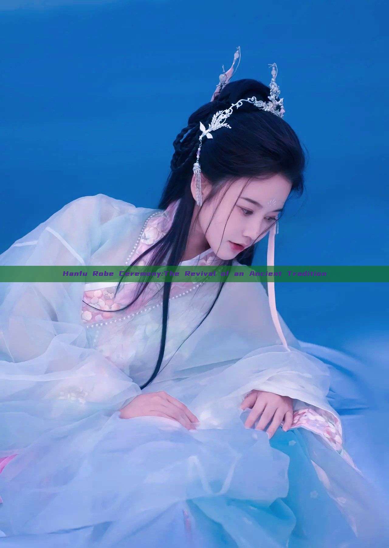 Hanfu Robe Ceremony:The Revival of an Ancient Tradition Hanfu Robe Ceremony:The Revival of an Ancient Tradition