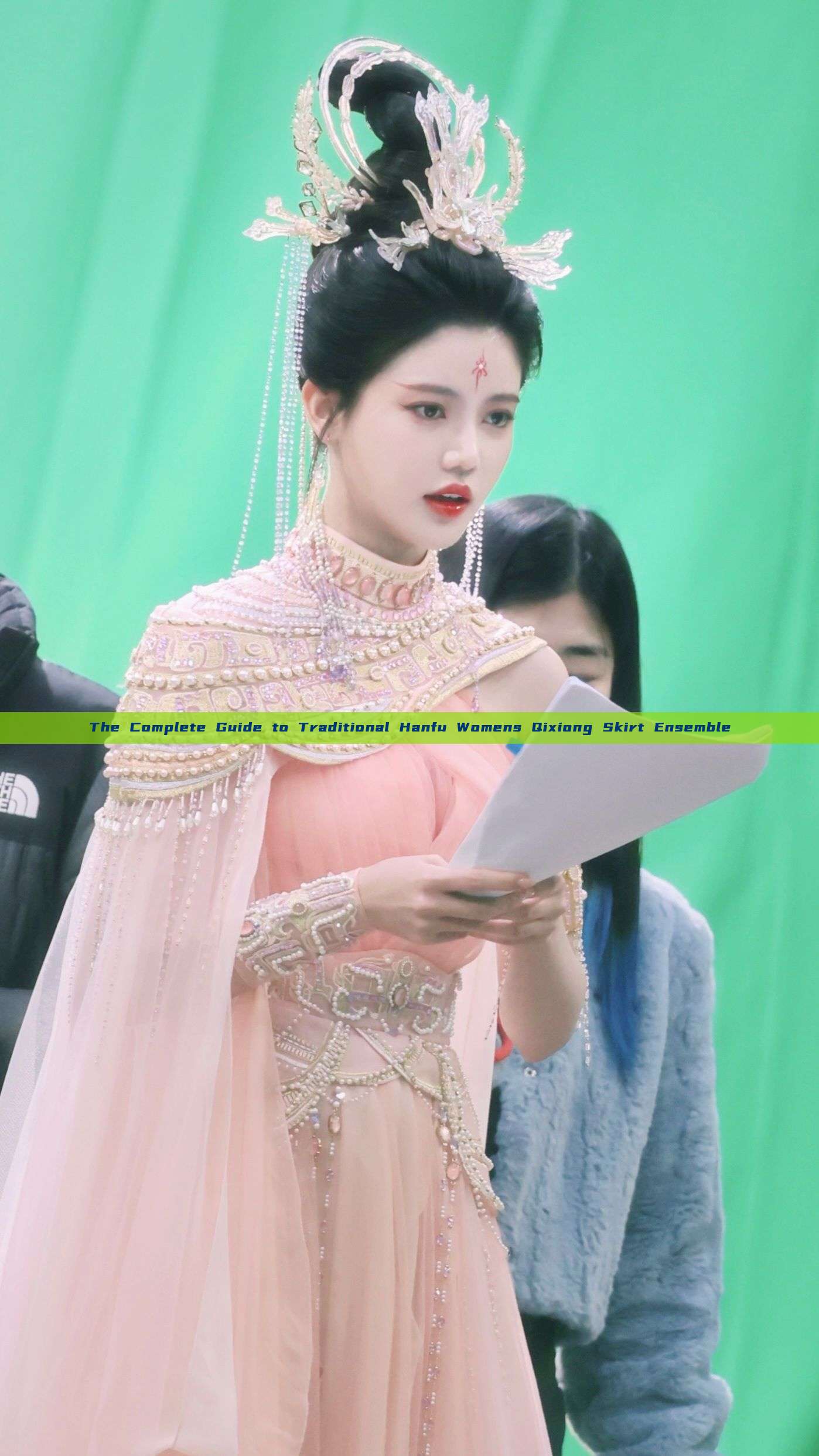 The Complete Guide to Traditional Hanfu Womens Qixiong Skirt Ensemble The Complete Guide to Traditional Hanfu Womens Qixiong Skirt Ensemble