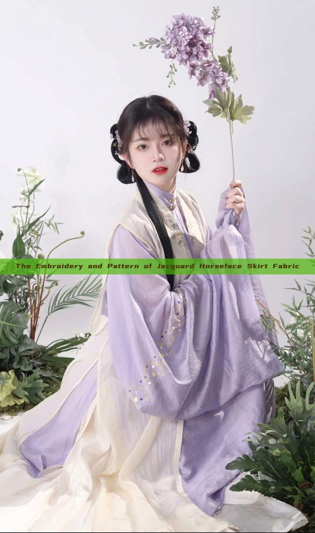 The Embroidery and Pattern of Jacquard Horseface Skirt Fabric The Embroidery and Pattern of Jacquard Horseface Skirt Fabric