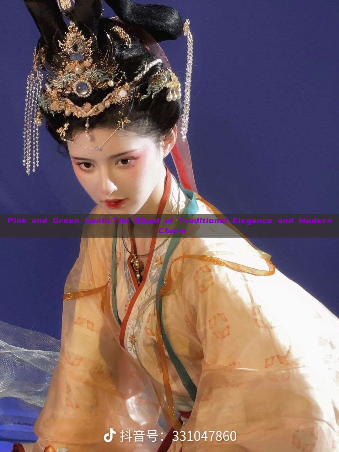 Pink and Green Hanfu:The Blend of Traditional Elegance and Modern Charm