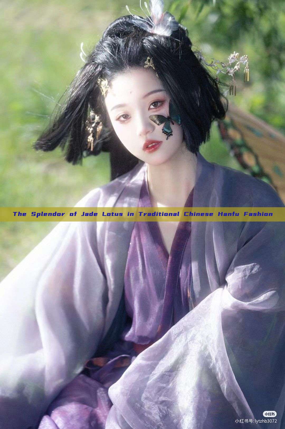 The Splendor of Jade Lotus in Traditional Chinese Hanfu Fashion The Splendor of Jade Lotus in Traditional Chinese Hanfu Fashion