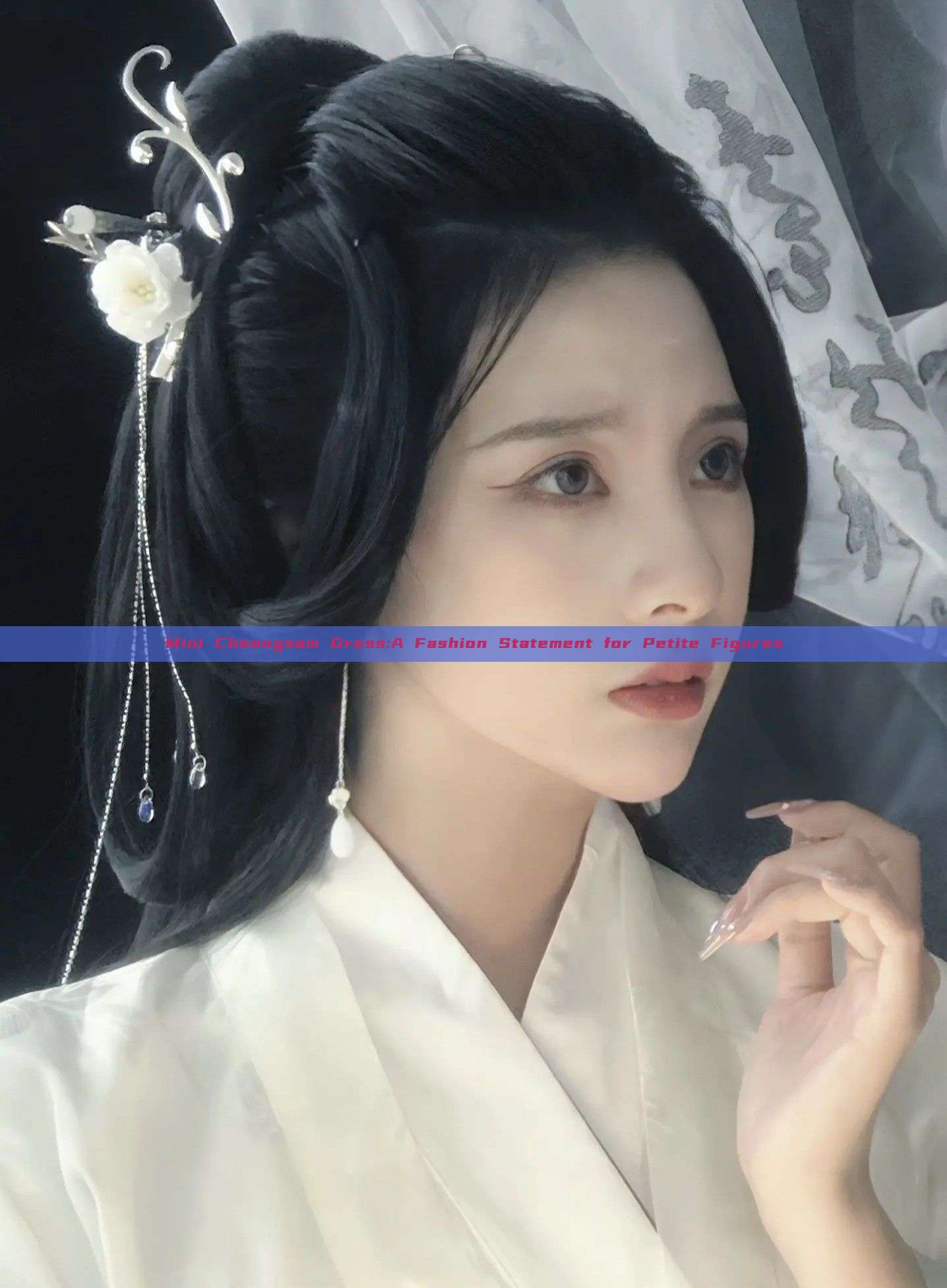 Mini Cheongsam Dress:A Fashion Statement for Petite Figures Mini Cheongsam Dress:A Fashion Statement for Petite Figures