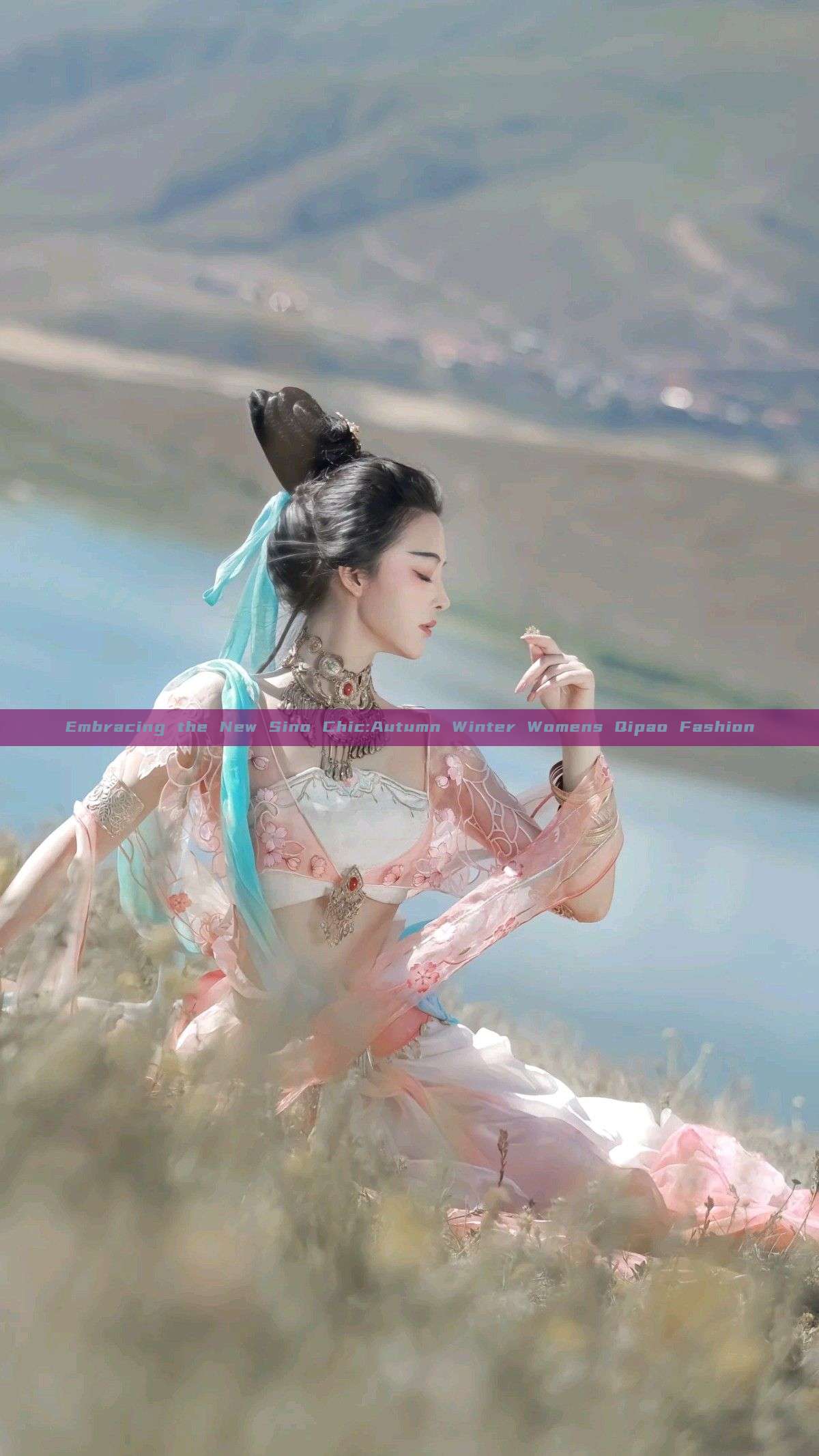 Embracing the New Sino Chic:Autumn Winter Womens Qipao Fashion Embracing the New Sino Chic:Autumn Winter Womens Qipao Fashion