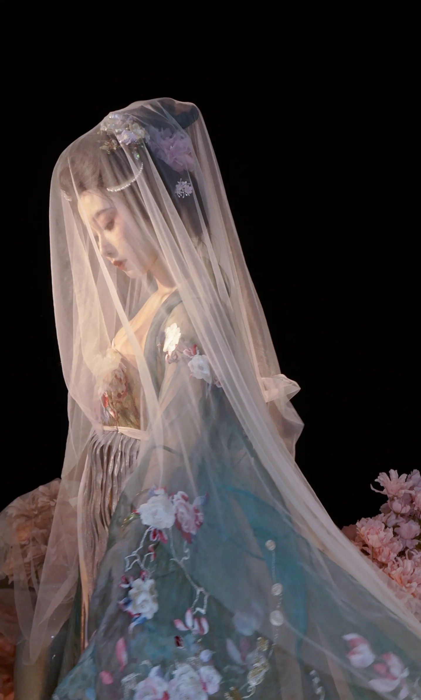 Elegance in Tradition:The婉韵Cheongsams Journey Through Time Elegance in Tradition:The婉韵Cheongsams Journey Through Time