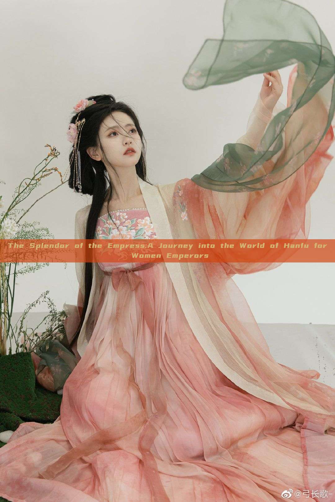 The Splendor of the Empress:A Journey into the World of Hanfu for Women Emperors The Splendor of the Empress:A Journey into the World of Hanfu for Women Emperors