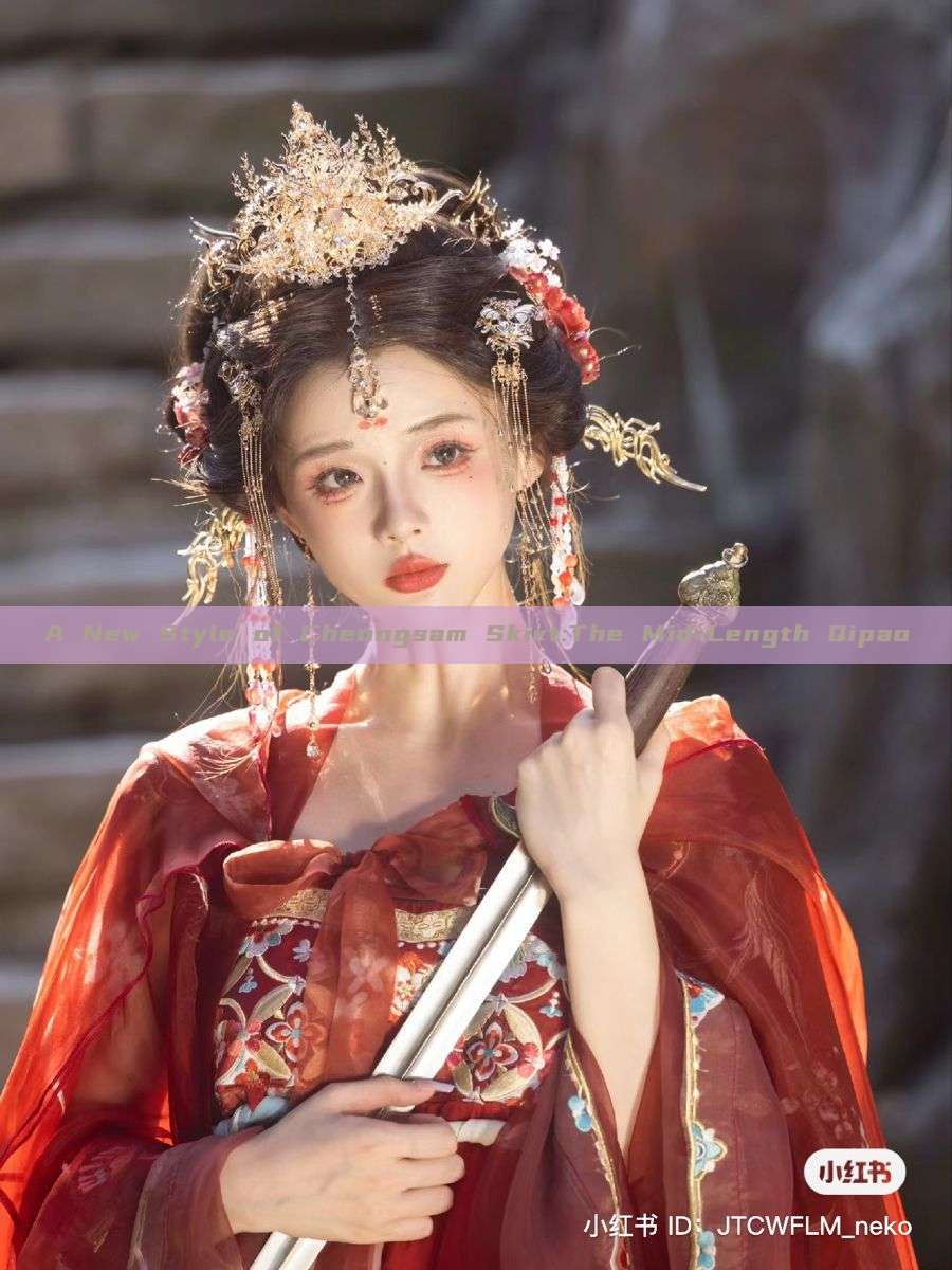 A New Style of Cheongsam Skirt:The Mid-Length Qipao A New Style of Cheongsam Skirt:The Mid-Length Qipao