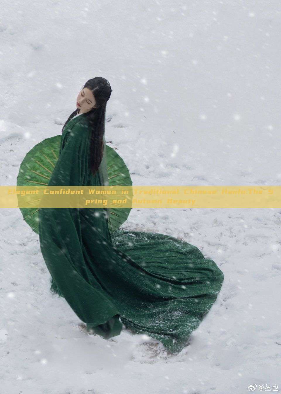 Elegant Confident Women in Traditional Chinese Hanfu:The Spring and Autumn Beauty Elegant Confident Women in Traditional Chinese Hanfu:The Spring and Autumn Beauty