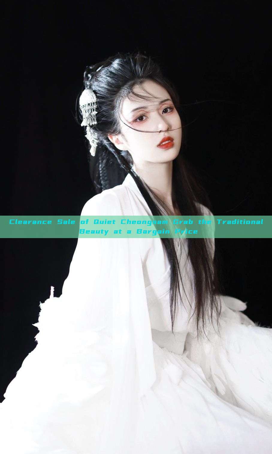 Clearance Sale of Quiet Cheongsam Grab the Traditional Beauty at a Bargain Price Clearance Sale of Quiet Cheongsam Grab the Traditional Beauty at a Bargain Price