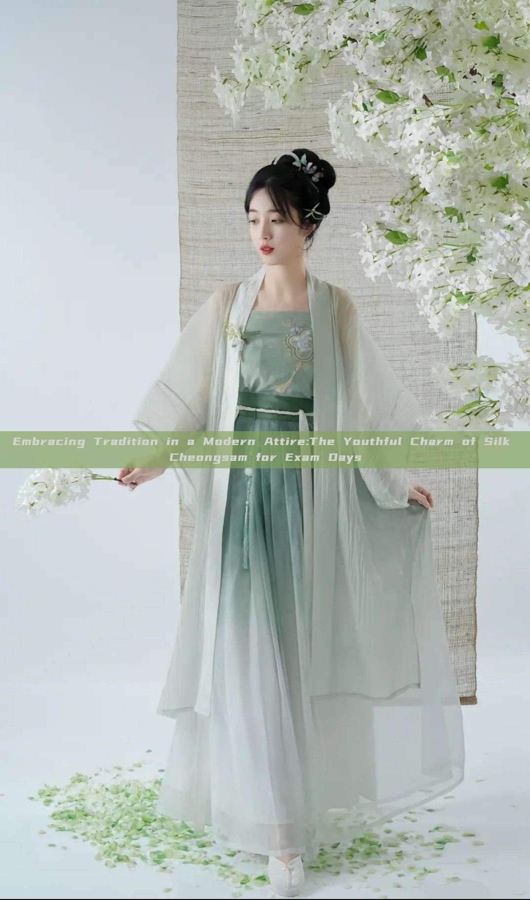 Embracing Tradition in a Modern Attire:The Youthful Charm of Silk Cheongsam for Exam Days Embracing Tradition in a Modern Attire:The Youthful Charm of Silk Cheongsam for Exam Days