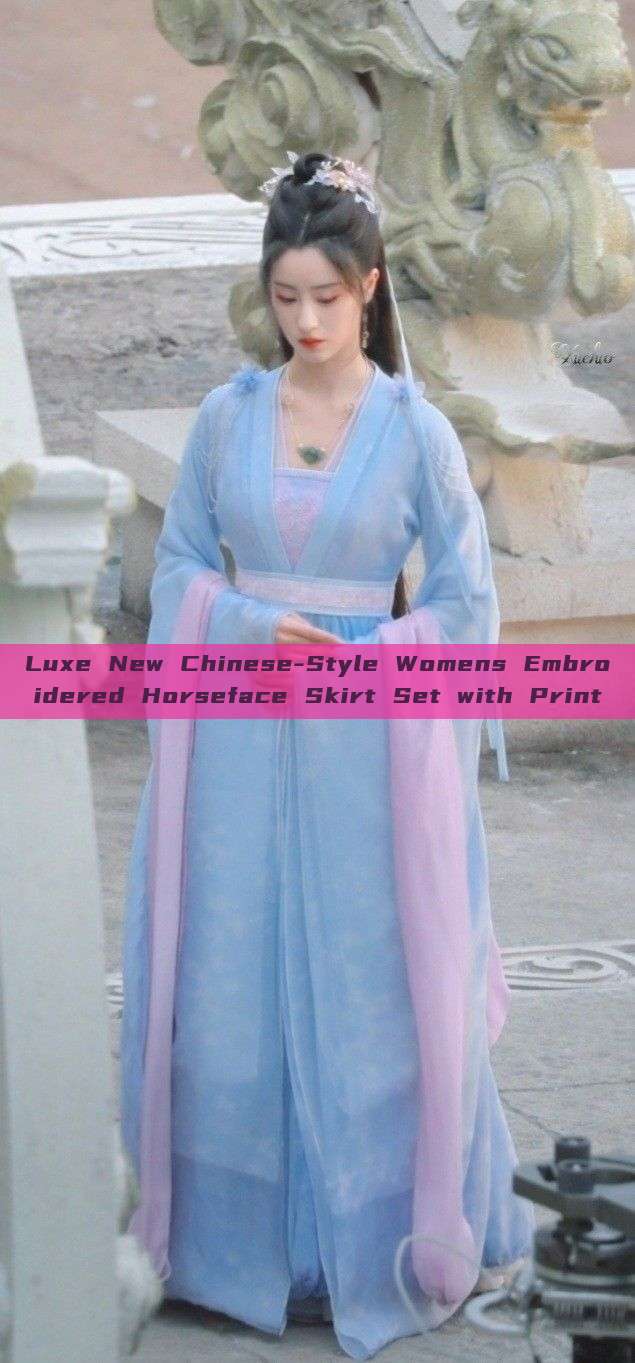 Luxe New Chinese-Style Womens Embroidered Horseface Skirt Set with Print Luxe New Chinese-Style Womens Embroidered Horseface Skirt Set with Print