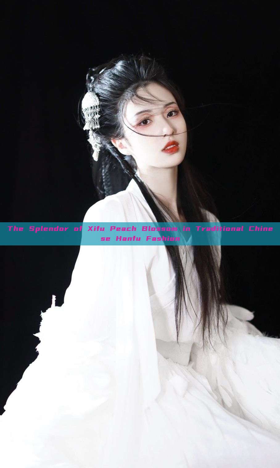 The Splendor of Xifu Peach Blossom in Traditional Chinese Hanfu Fashion The Splendor of Xifu Peach Blossom in Traditional Chinese Hanfu Fashion