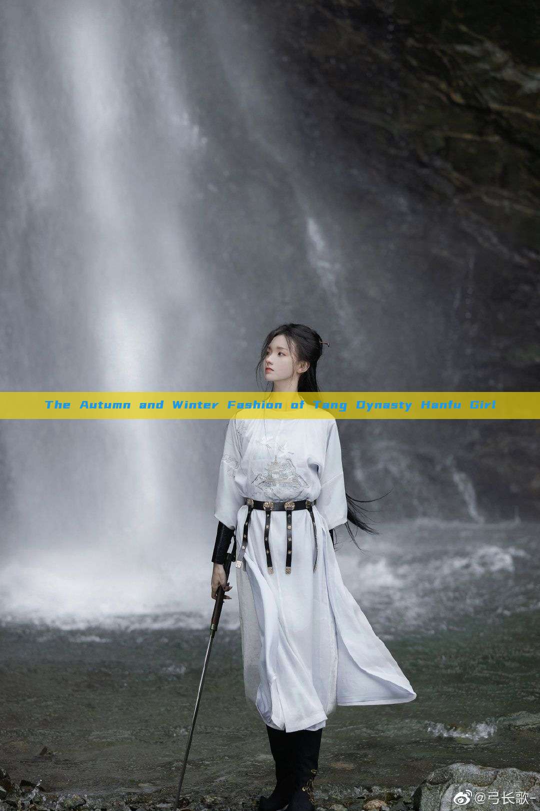 The Autumn and Winter Fashion of Tang Dynasty Hanfu Girl The Autumn and Winter Fashion of Tang Dynasty Hanfu Girl