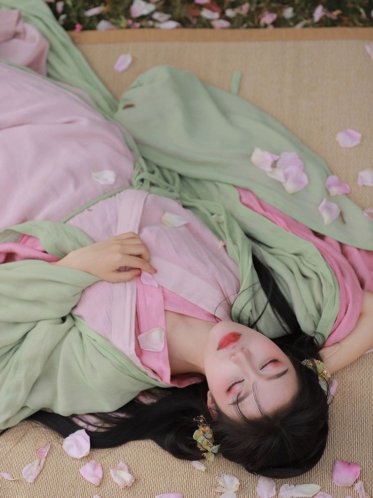 Drunken Lotus Original Hanfu Fashion House:A Journey into Traditional Chinese Elegance Drunken Lotus Original Hanfu Fashion House:A Journey into Traditional Chinese Elegance