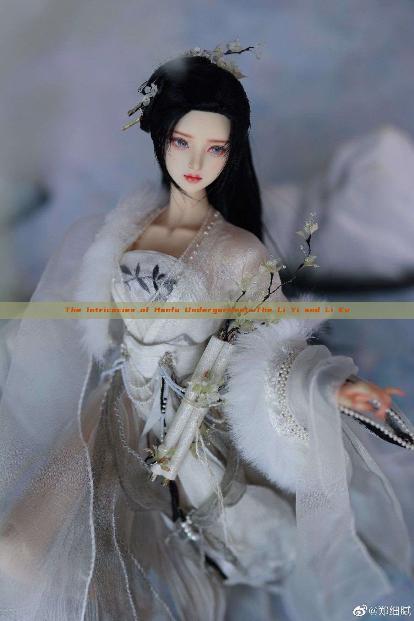 The Intricacies of Hanfu Undergarments:The Li Yi and Li Ku The Intricacies of Hanfu Undergarments:The Li Yi and Li Ku