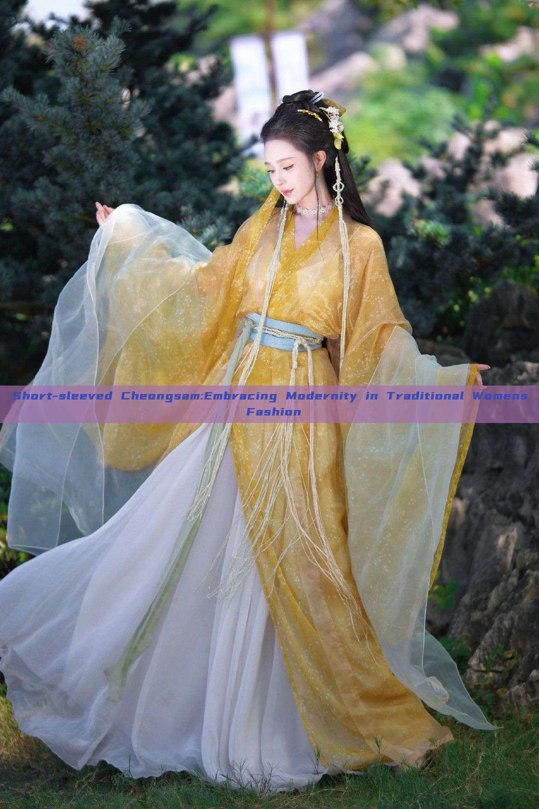 Short-sleeved Cheongsam:Embracing Modernity in Traditional Womens Fashion
