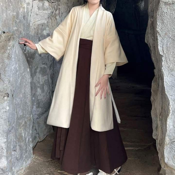 The Splendor of Hanfu:A Closer Look at the锦衣之下 Style The Splendor of Hanfu:A Closer Look at the锦衣之下 Style