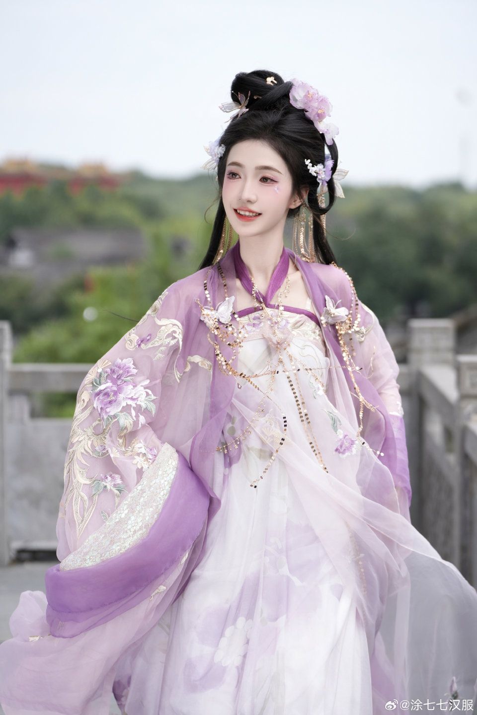 Childrens Chinese Traditional Hanfu Costumes for the Childrens Day Performance Childrens Chinese Traditional Hanfu Costumes for the Childrens Day Performance
