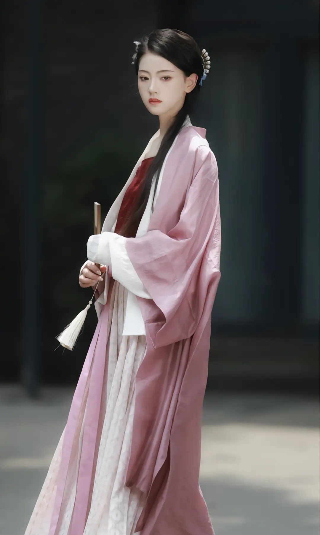 The Dominant Charm of Hanfu Ancient Fashion:A Journey into the Essence of Chinese Heritage The Dominant Charm of Hanfu Ancient Fashion:A Journey into the Essence of Chinese Heritage