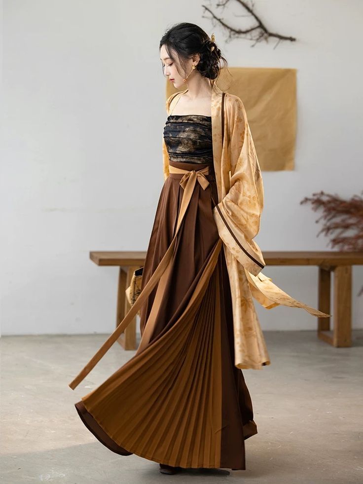 The Cheongsam Style in Our Silent Years:A Journey Through Three to Five Years of Unspoken Memories The Cheongsam Style in Our Silent Years:A Journey Through Three to Five Years of Unspoken Memories