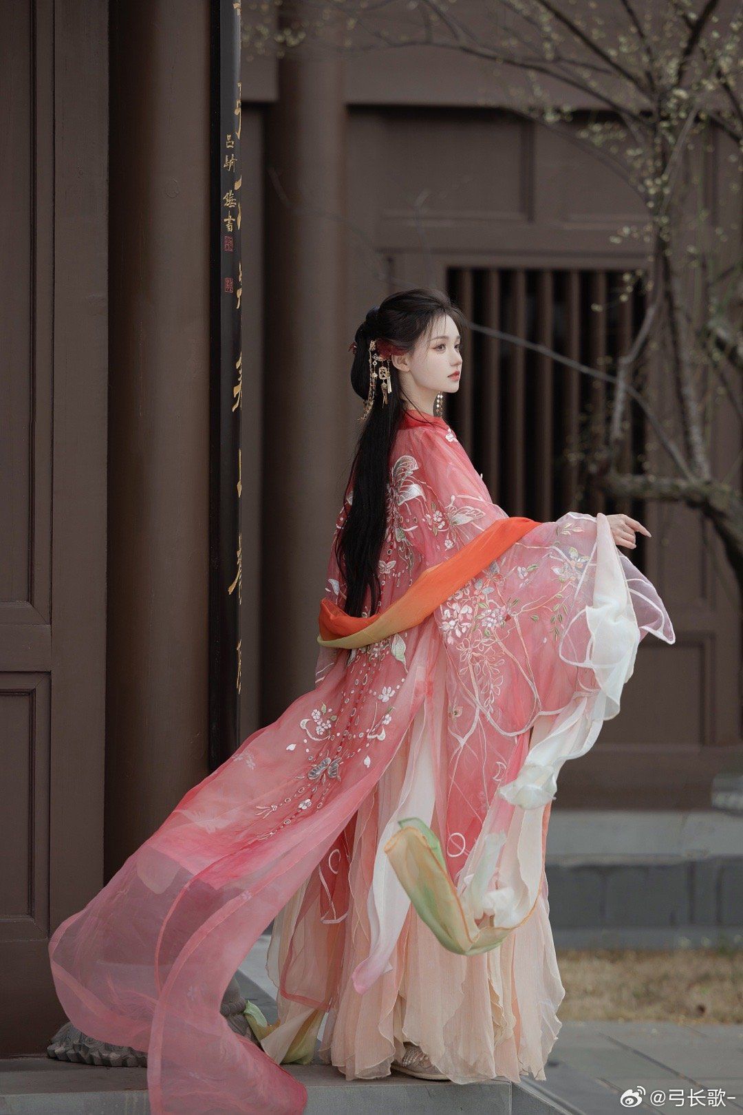 Childrens Cheongsam Skirt for Summer:Styling an 11-Year-Old Girl Childrens Cheongsam Skirt for Summer:Styling an 11-Year-Old Girl