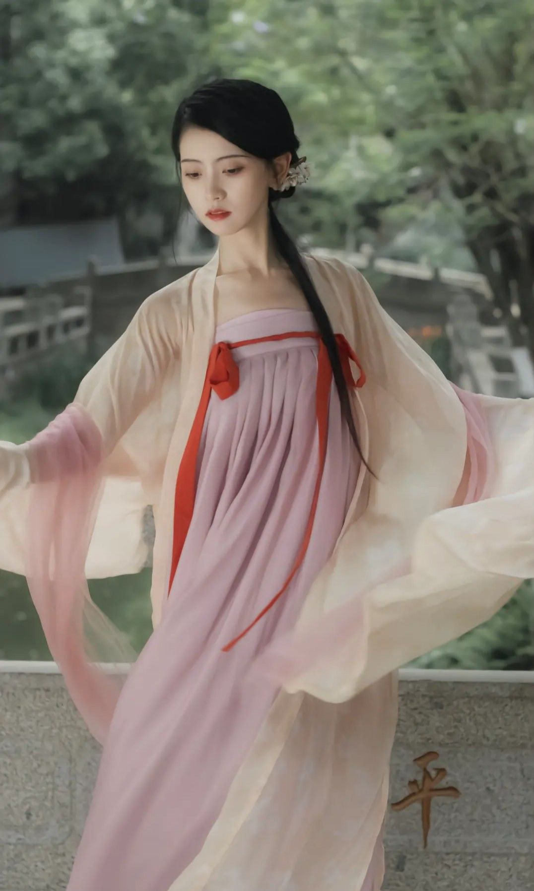 Ultra-Short Horseface Skirt:A Fashion Trend in Modern Society Ultra-Short Horseface Skirt:A Fashion Trend in Modern Society