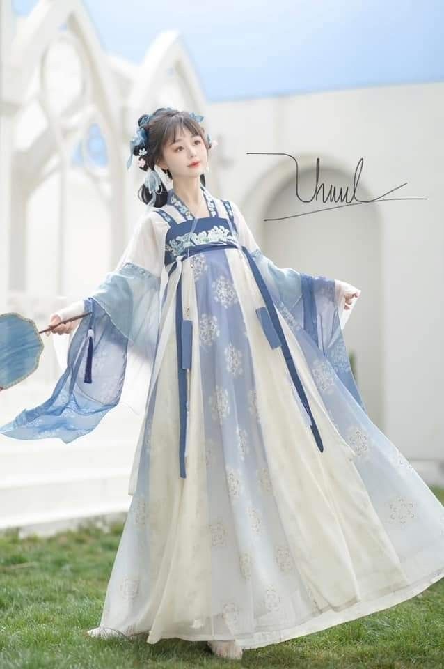 New Years Qipao Fashion for Children:The Enchanting Allure of Childrens Cheongsam for Girls New Years Qipao Fashion for Children:The Enchanting Allure of Childrens Cheongsam for Girls