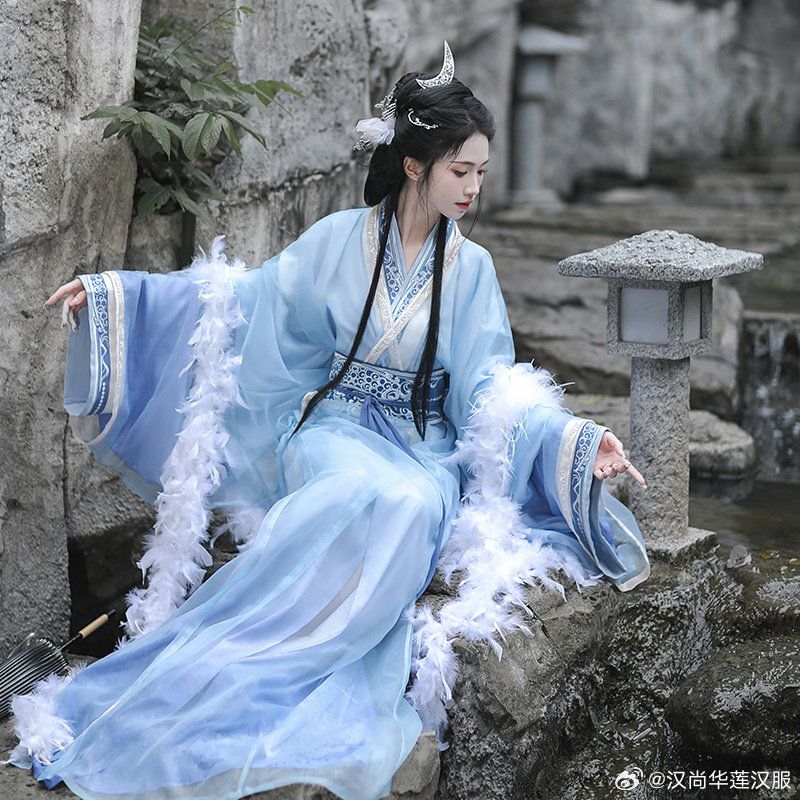 Ancient Style Hanfu Dress:Junior Middle School Girls Performance Attire Ancient Style Hanfu Dress:Junior Middle School Girls Performance Attire