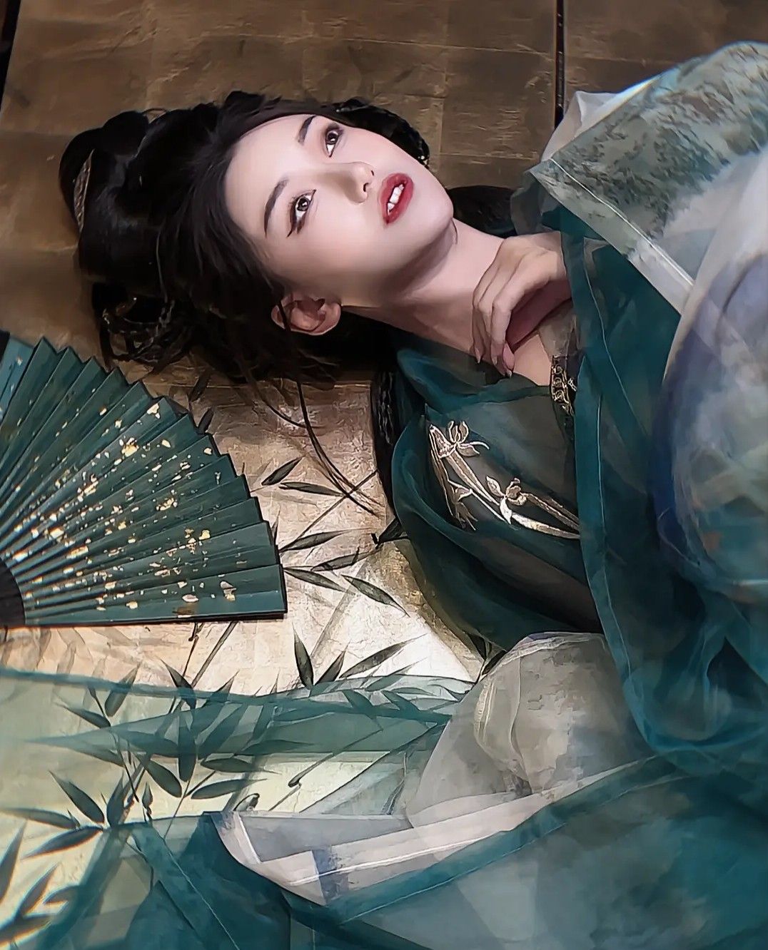 The Essence of Hanfu Fashion:Understanding the Beauty of Ming-Style Inner Layers The Essence of Hanfu Fashion:Understanding the Beauty of Ming-Style Inner Layers