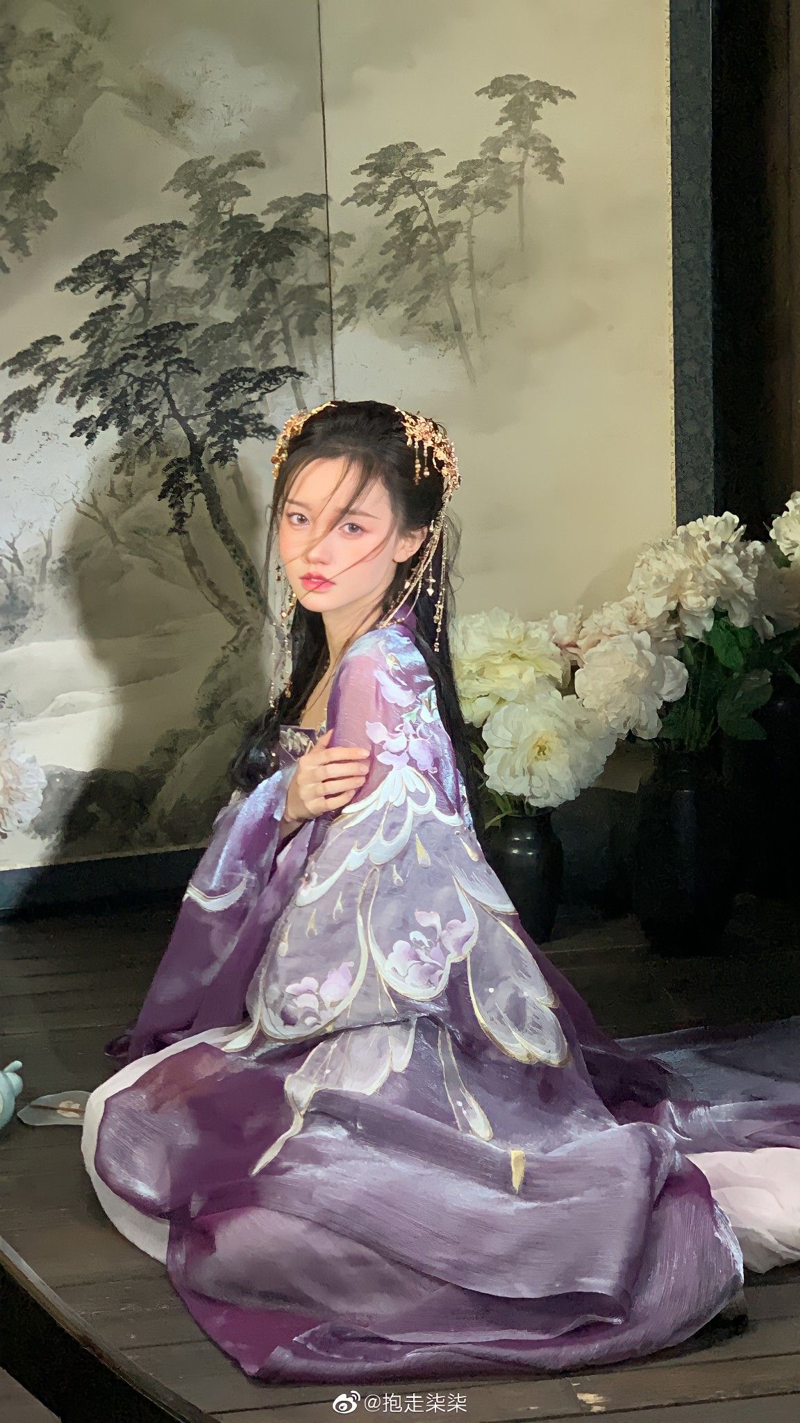 The Elegance of Hanfu Qiyao:A Summer Tale of a Woman in Traditional Chinese Attire The Elegance of Hanfu Qiyao:A Summer Tale of a Woman in Traditional Chinese Attire