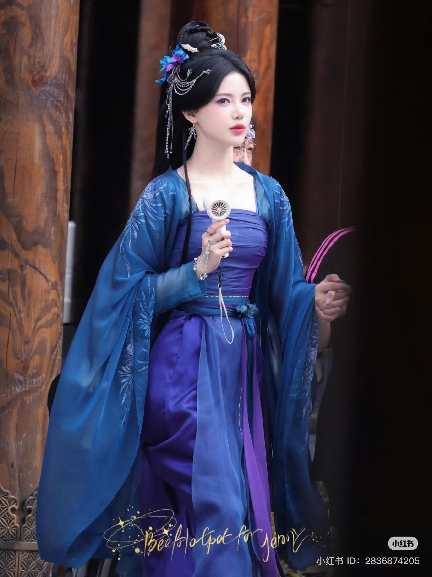 Exclusive Robes for the Mother-in-Law:High-End Cheongsam for the Wedding Banquet Exclusive Robes for the Mother-in-Law:High-End Cheongsam for the Wedding Banquet