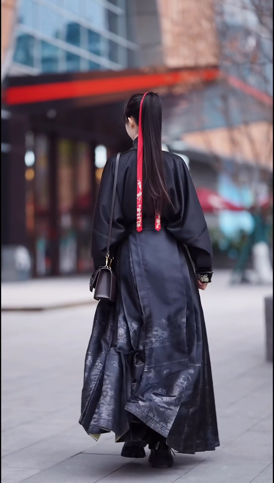 Red Hanfu Shoes for Girls:A Glimpse into Traditional Chinese Fashion for Children Red Hanfu Shoes for Girls:A Glimpse into Traditional Chinese Fashion for Children